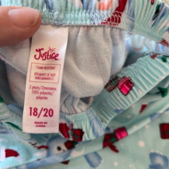 JUSTICE Girls Christmas Holiday “I’m Yeti for Presents” 2 piece Pajamas 18/20 - Picture 2 of 7